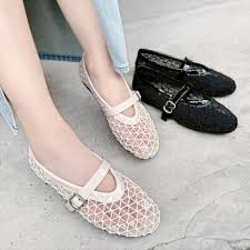 告别高跟鞋，为什么选择平底鞋让我重获新生