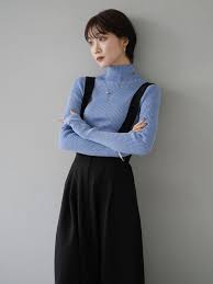 冬天穿裙子不怕冷 6组毛衣裙子组合让你优雅又暖心